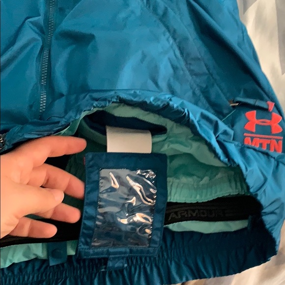 Under Armour Snow Jacket XL - Ski Jacket - Picture 7 of 8
